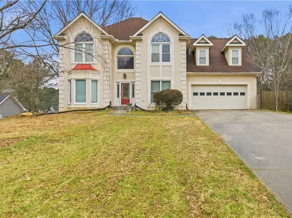 3730 Glen Ian Dr, Loganville, GA 30052