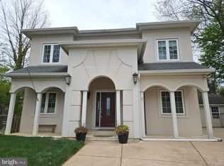 4 Burgundy Ct, Rockville, MD
