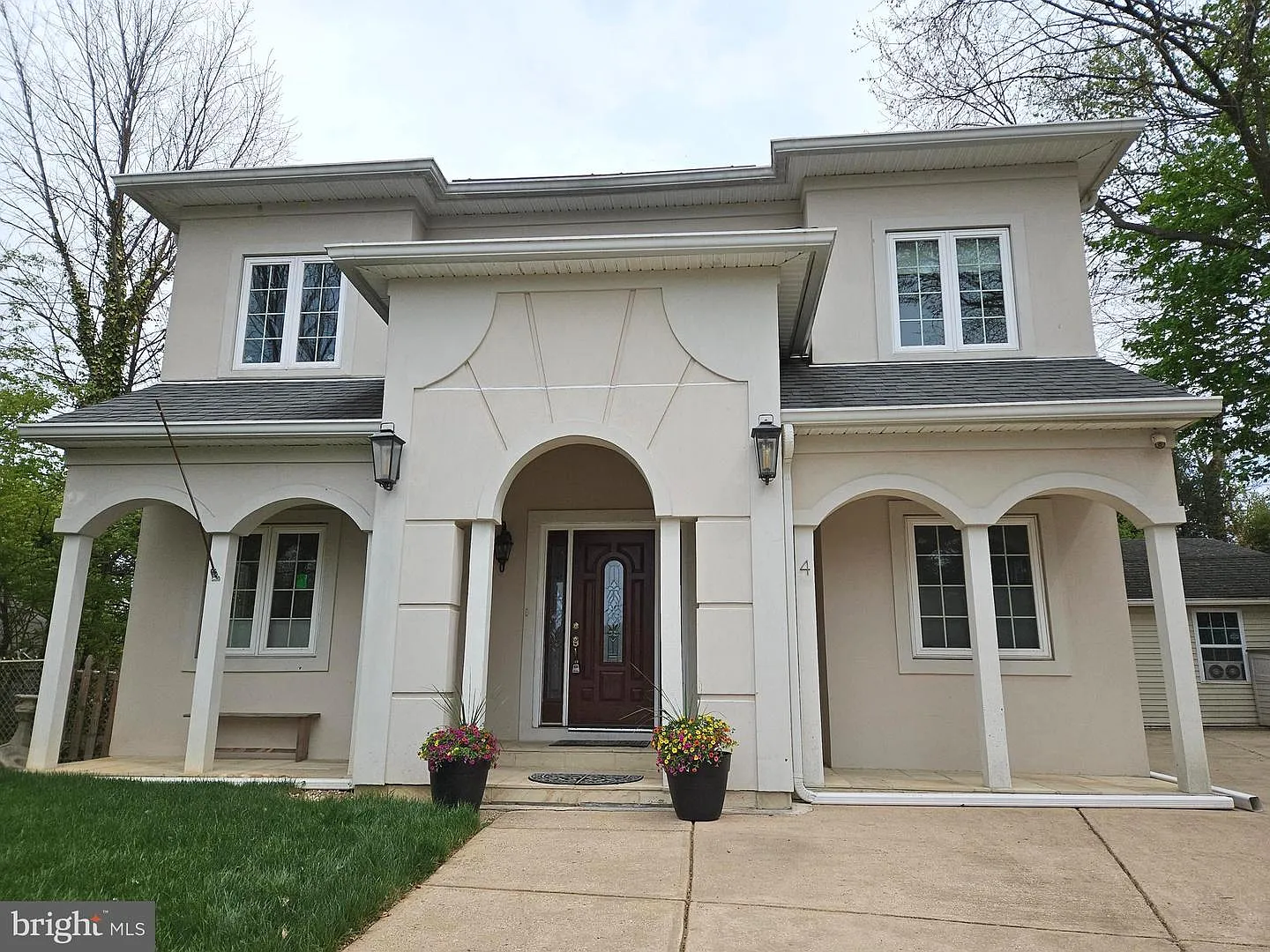 4 Burgundy Ct photo 1