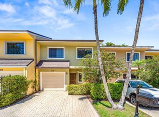 5698 Santiago Cir, Boca Raton, FL 33433