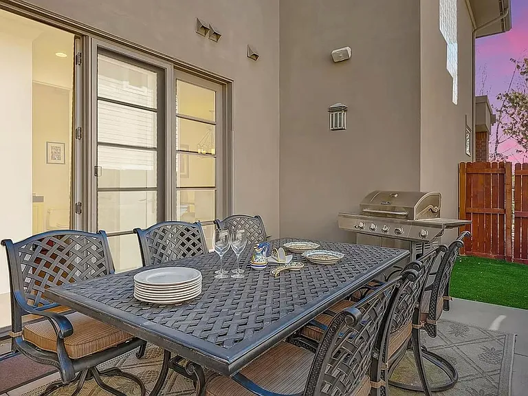 436 Jackson St — Photo 20