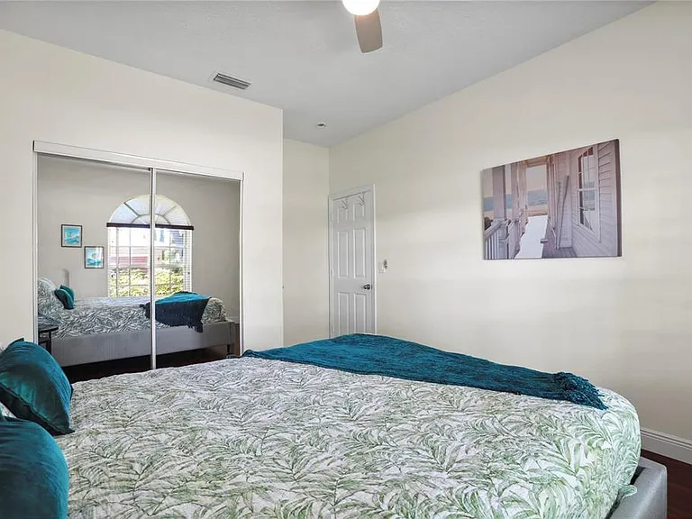6421 NW 41st St — Photo 15