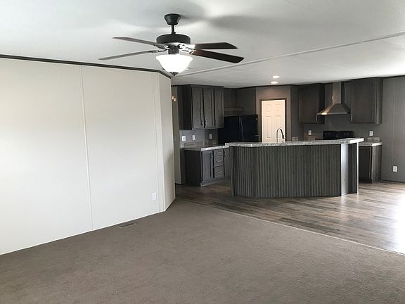 4th image of 289 Silver Peak Dr #438