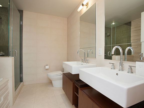 5th image of 100 W 18th St APT 6F