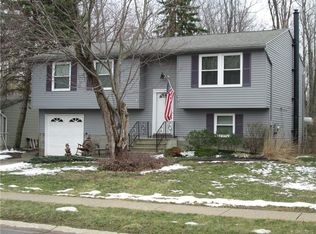 6915 Brandywine Dr, Derby, NY