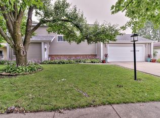 1509 Sandpiper Ln, Champaign, IL 61821