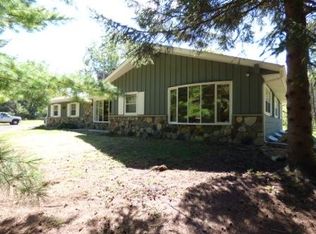 S71W26295 Marsh Ave, Waukesha, WI 53189