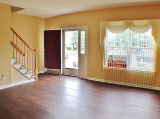 95 Cranbrook Ct, Holmdel, NJ 07733