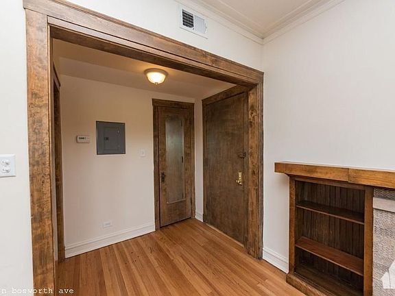 5th image of 3546 N Bosworth Ave #928