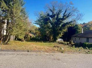 57 Hazel Ln, Pine Hill, NJ 08021