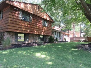 1105 Deborah St NW, North Canton, OH 44720