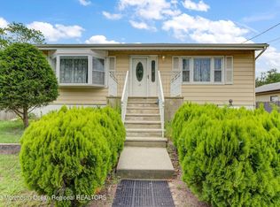28 Curren St, Hazlet Township, NJ