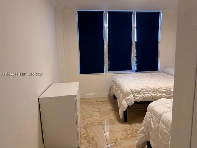 5161 Collins Ave #703 — Photo 11