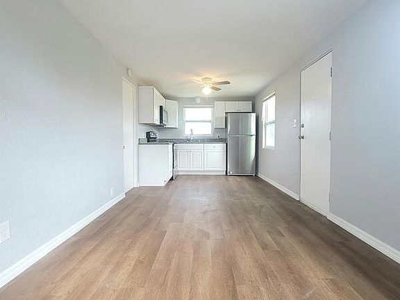5th image of 4091 58th Ave N #A