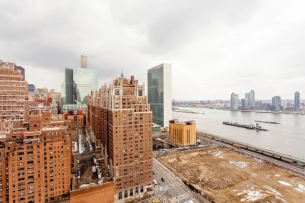 Rented by Mirador Real Estate | media 27