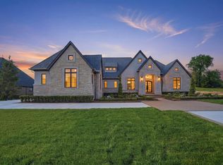 5803 Cotswold Dr #17, Washington Township, MI 48094