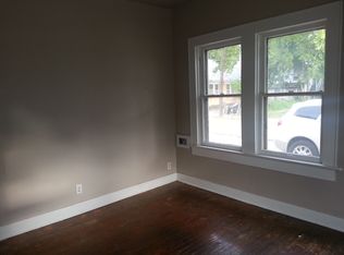 903 McIntosh St, Houston, TX 77009