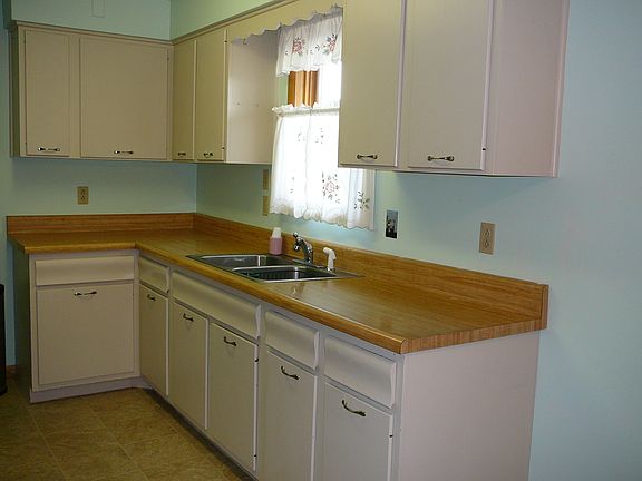 3rd image of 266 Saint Ann Ave