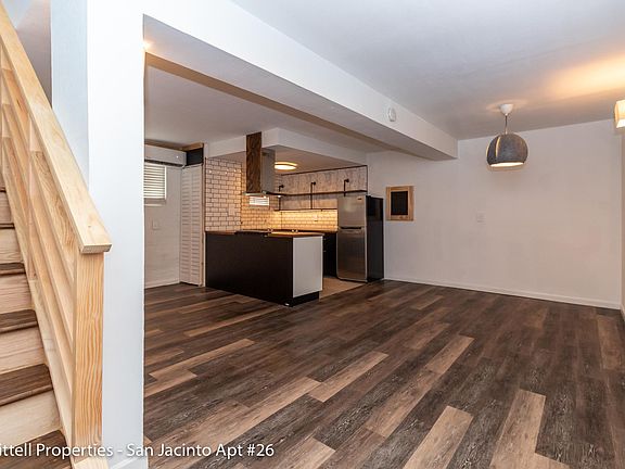 2nd image of 3817 Fannin St #26