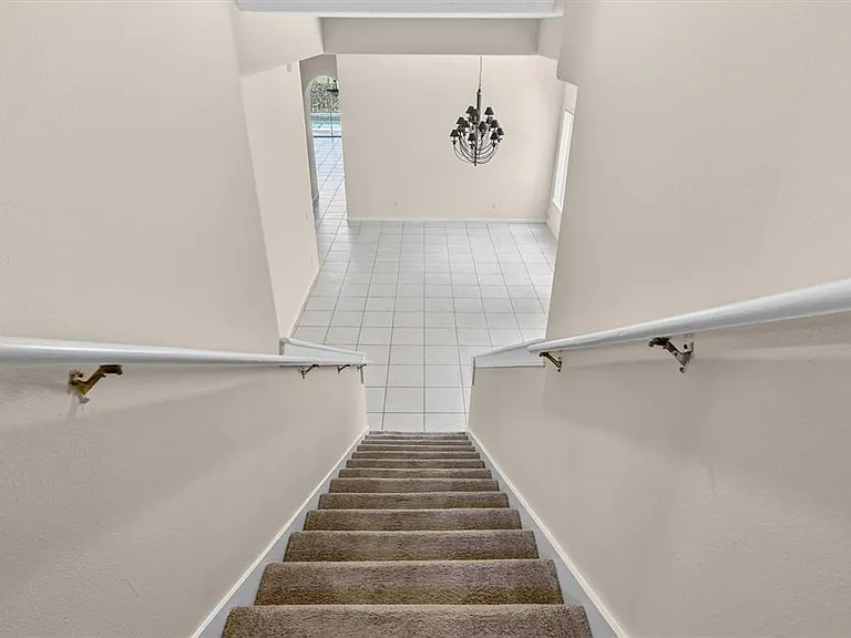 8506 Saint Marino Blvd — Photo 42