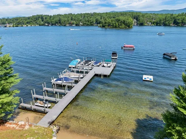 42 Leeward Shores Road, Moultonborough, NH 03254