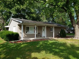 207 Gilmore Ave, Le Roy, IL