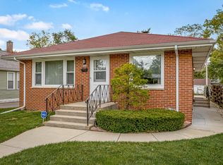 133 S Martin Ave, Waukegan, IL 60085