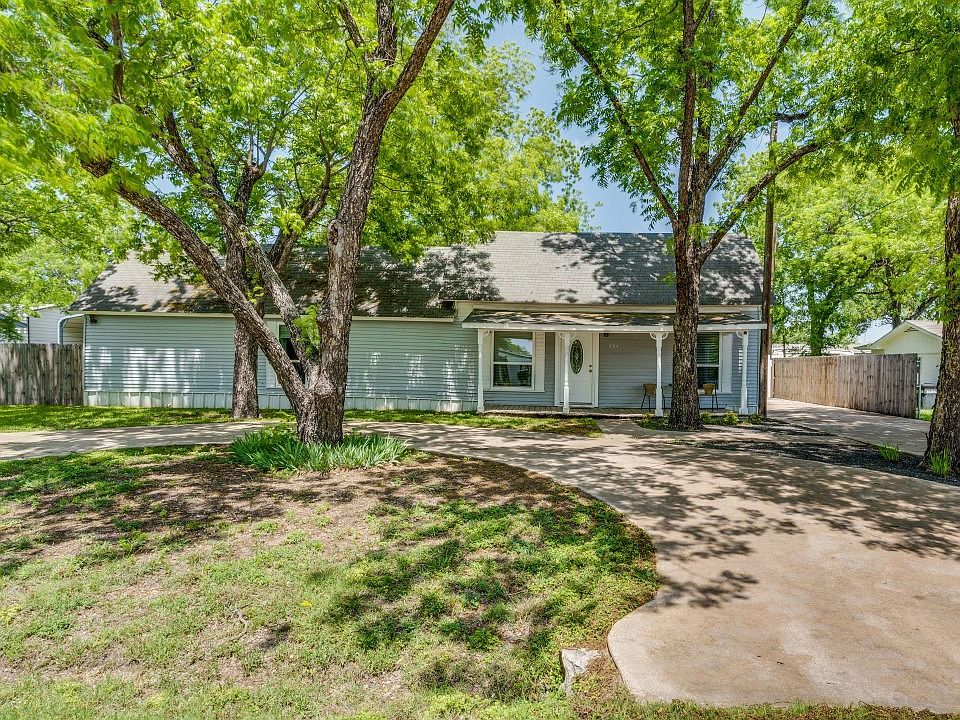 504 Pecan St, Forreston, TX 76041 Zillow