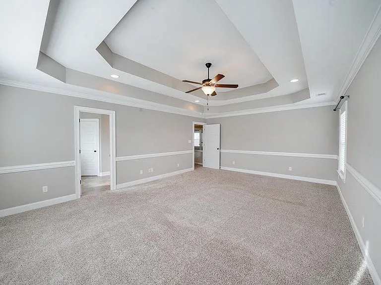 418 Buxton Ln — Photo 12