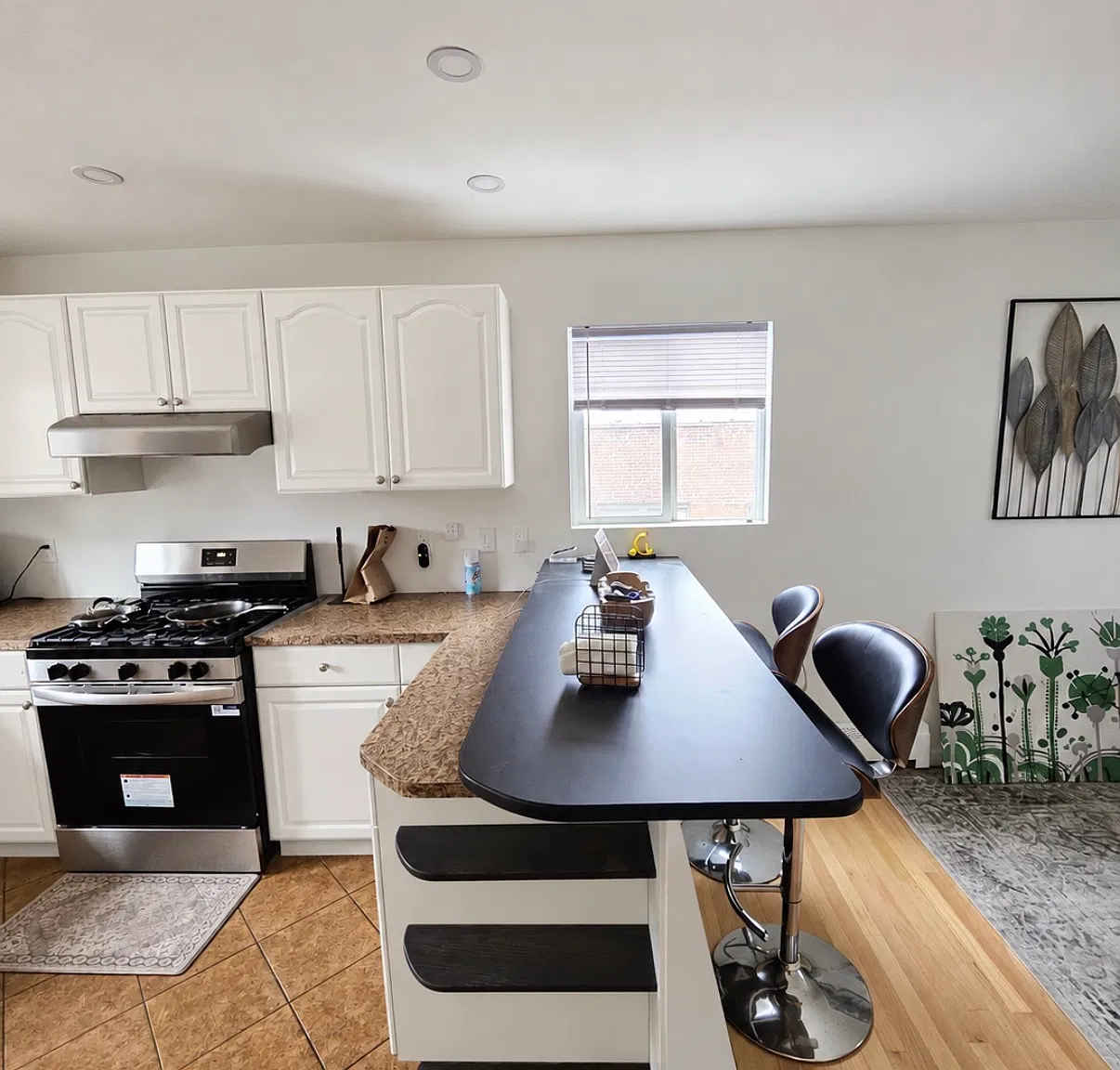 2 bed, $2,400 — Photo 2