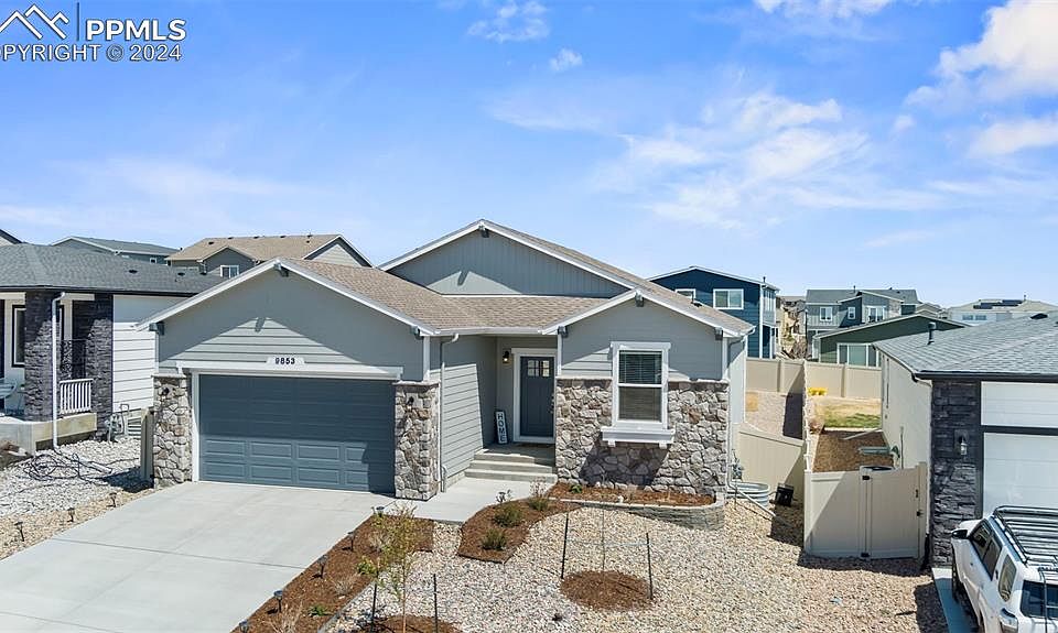 1st image of 9853 Meridian Hills Trl
