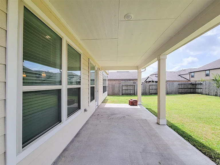 14108 Wedgewood Lakes Ct — Photo 22
