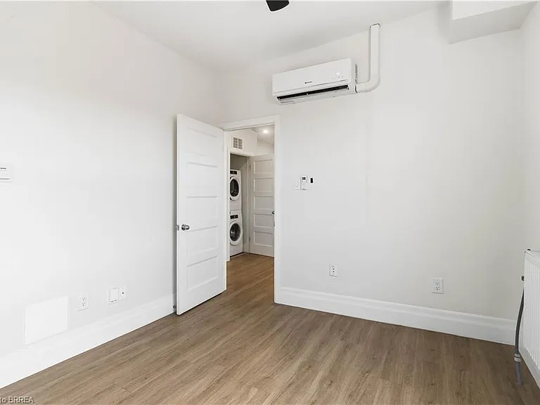 132 Dalhousie St #302 — Photo 12