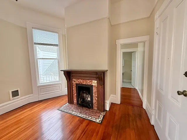 2275 Sutter St #10 — Photo 8