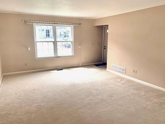 5th image of 1683 Stone Creek Ln #52