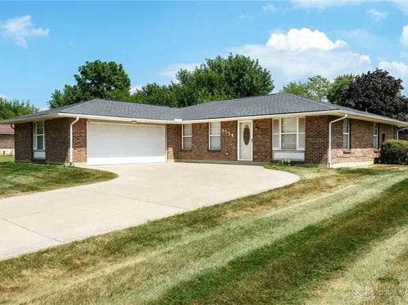 8554 Schoolgate Dr, Dayton, OH 45424