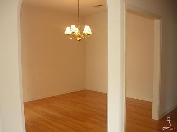 5th image of 1044 Summerlin Falls Ct