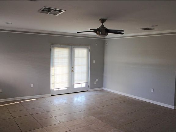 5th image of 4022 Prentiss Ave