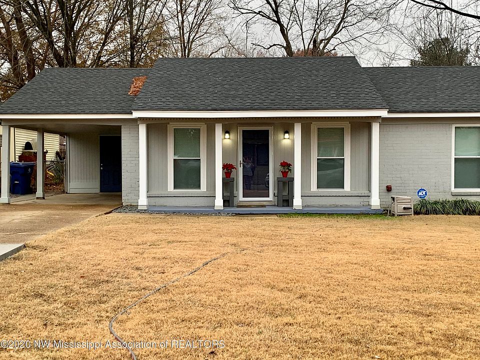 1st image of 2675 Magnolia Dr