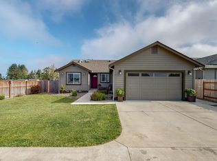 1930 Sagewood Way, McKinleyville, CA 95519