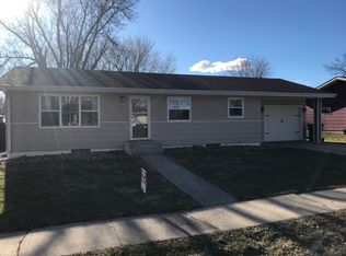 1118 Blaine St, Larchwood, IA 51241