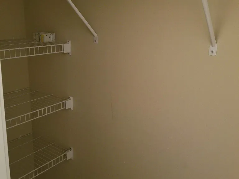 Closet in bedroom 3