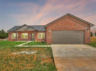 10190 S Meadows Ln, Guthrie, OK 73044