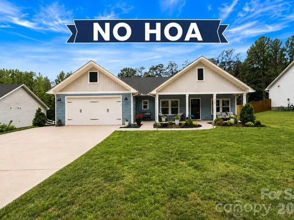 1002 Westminster Dr, Statesville, NC 28677