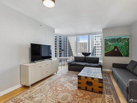 5th image of 301 Mission St APT 23D