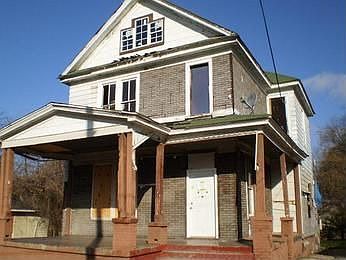 1st image of 430 Lucy Ave