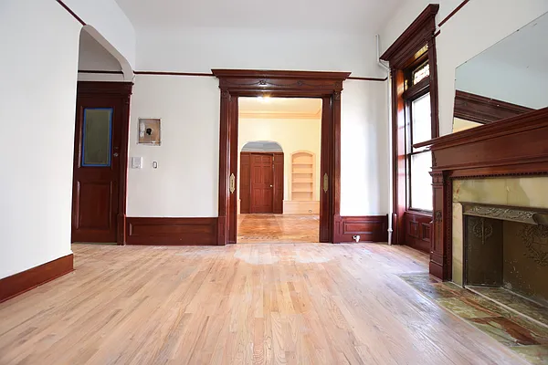 Rented by null | media 8