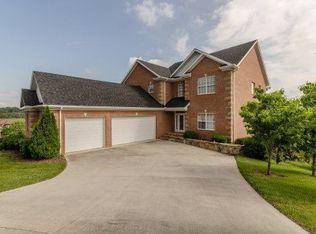 1216 Appaloosa Way, Knoxville, TN 37922