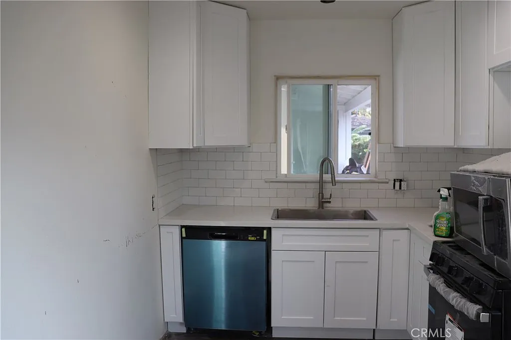 Building Photo - 6114 Gifford Ave #C