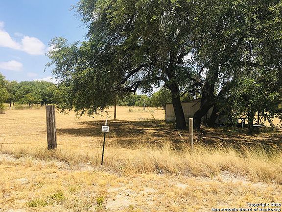 3rd image of 316 County Road 6814 Unit I